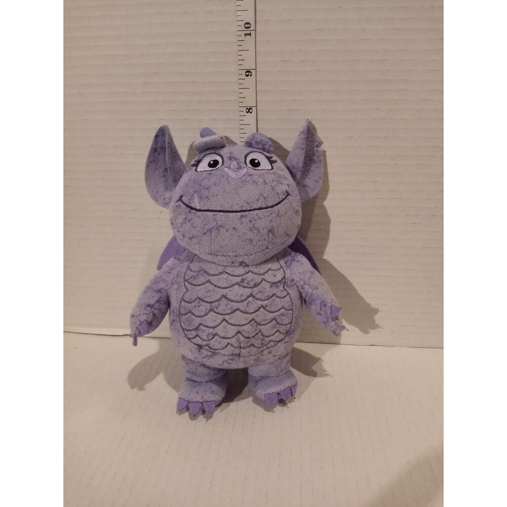 Vampirina Gregoria stuffy